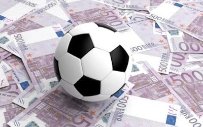 Футболна топка - пачки с евро
